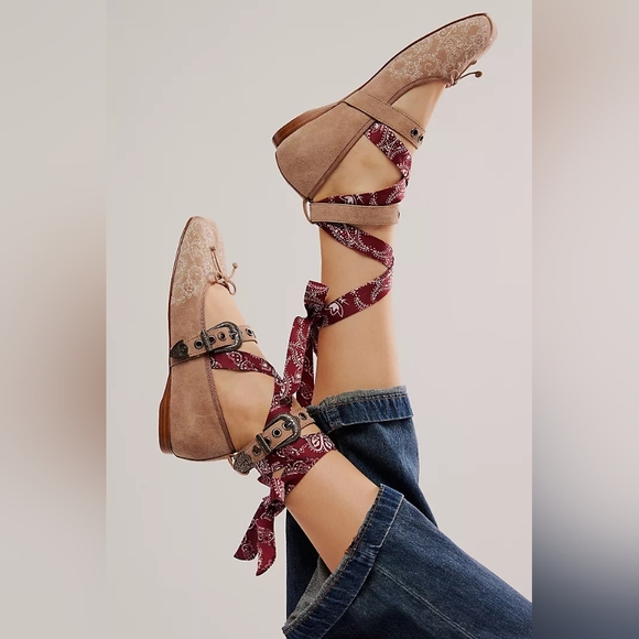 FREE PEOPLE Suede Leather Vintage-inspired Buckle Ballet Flats US 10 / EU 41 - Picture 11 of 16